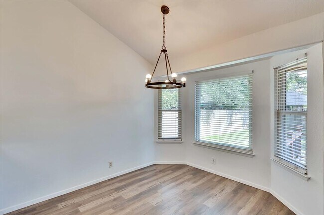 Building Photo - 3411 Monument Dr