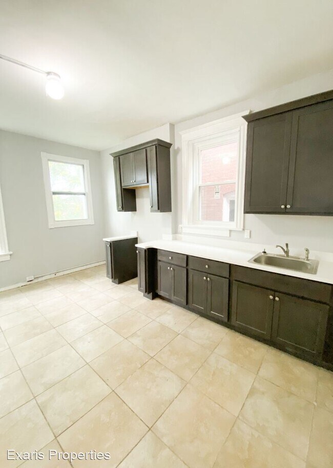 Foto del edificio - 2 br, 1 bath House - 3106 Keokuk Apt B (2/F)