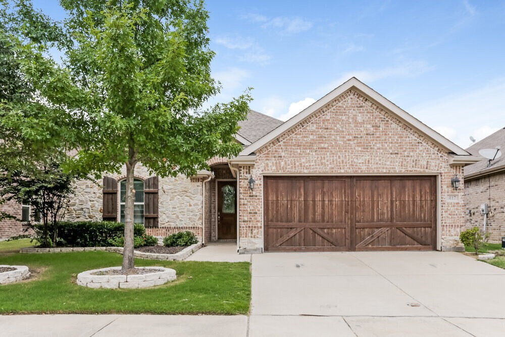 Primary Photo - 417 Bentley Dr