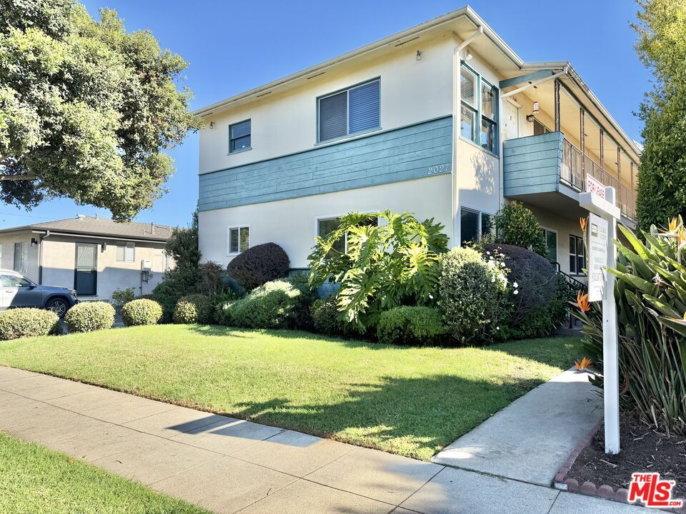 Foto principal - 2027 Euclid St