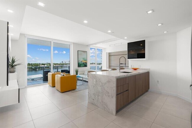 Foto del edificio - 401 N Birch Rd