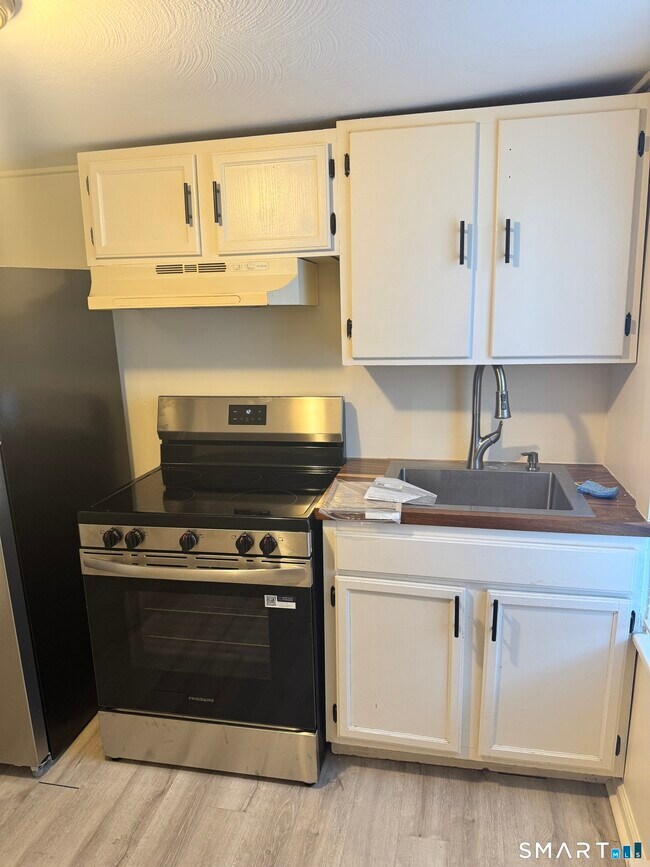 Building Photo - 55 Spring St