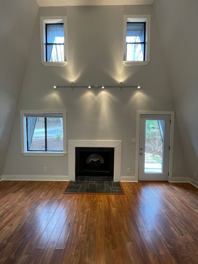 Foto del edificio - Fairview Rental!