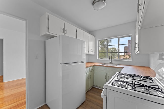 Foto del edificio - 306 Lakeview St