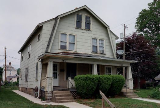 building photo - 260-262 E Maynard Ave