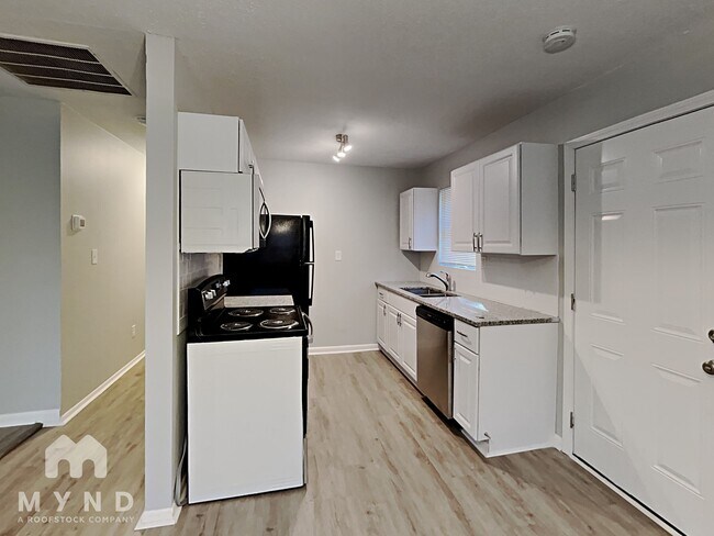 Foto del edificio - 5575 Oglesby Rd