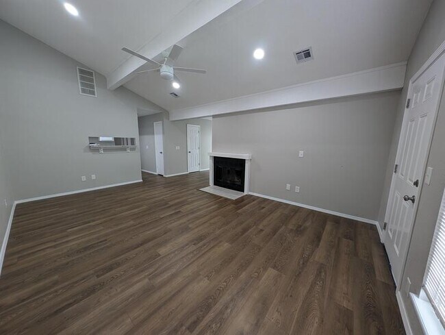 Foto del edificio - 11028 E 14th Ct