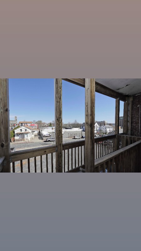 Building Photo - 189 Elm St