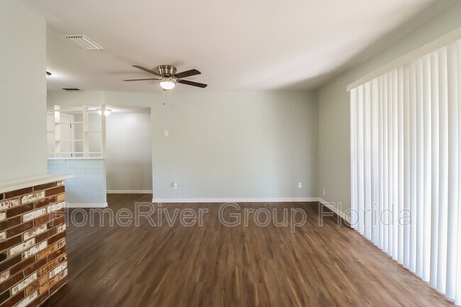 Foto del edificio - 5405 Brereton Ave