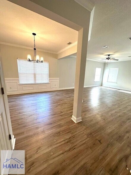 Foto del edificio - 156 Hamlet Ct