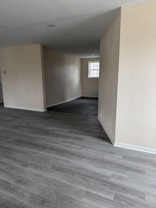 Foto del edificio - 458 S Float Ave