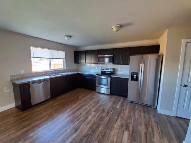 Foto del edificio - 16228 Prairie Heights St SE
