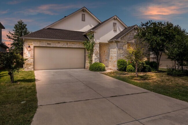 Foto del edificio - Boerne home in Balcones Creek w/3 BR+study!