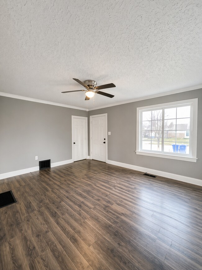 Foto del edificio - Updated 2BR Home with Finished Basement and 2-Car Garage