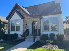 Building Photo - 555 E 3375 N