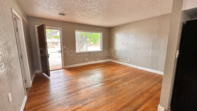 Foto del edificio - 6808 NW 59th St