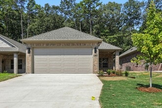 Building Photo - 13417 Teton Dr