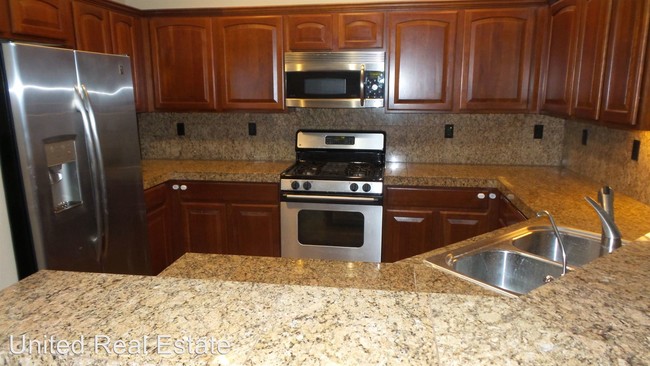 Building Photo - 3811 W Adamanda Ct