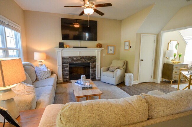 Foto del edificio - Beautiful 3 Bedroom Home in Everett's Creek Community