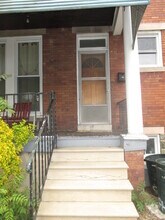 Building Photo - 902 W 37th St