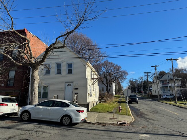 Building Photo - 80 14th St