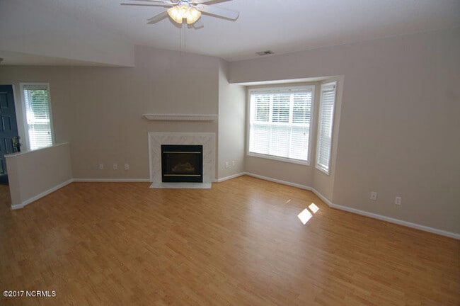 Building Photo - 2599 Thackery Rd