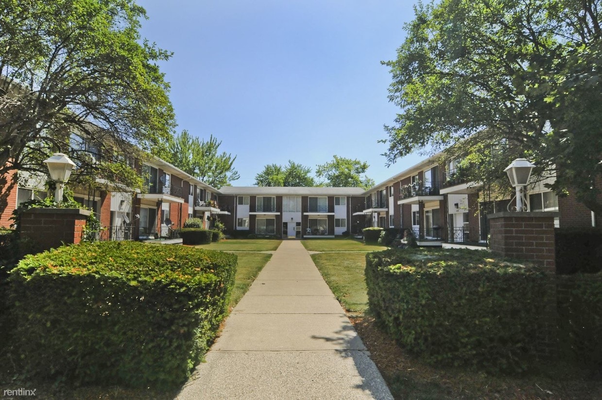 Primary Photo - 2 br, 1 bath Apartment - Ambassador Apartm...