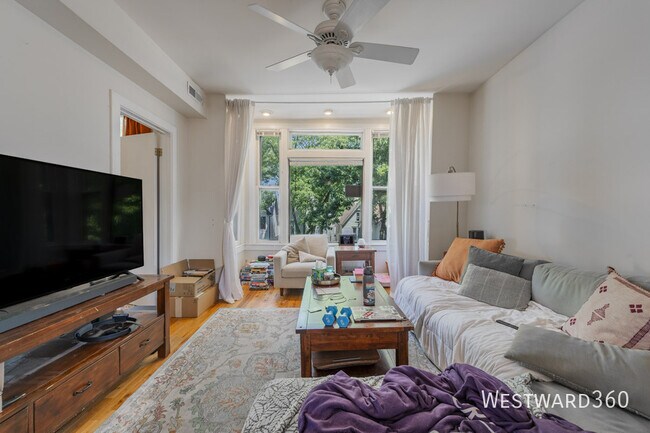 Foto del edificio - 2611 W Cortland St