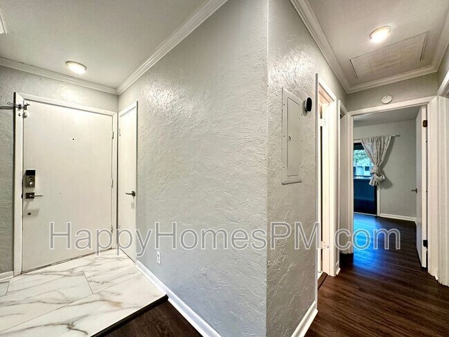 Foto del edificio - 1208 Village Creek Ln