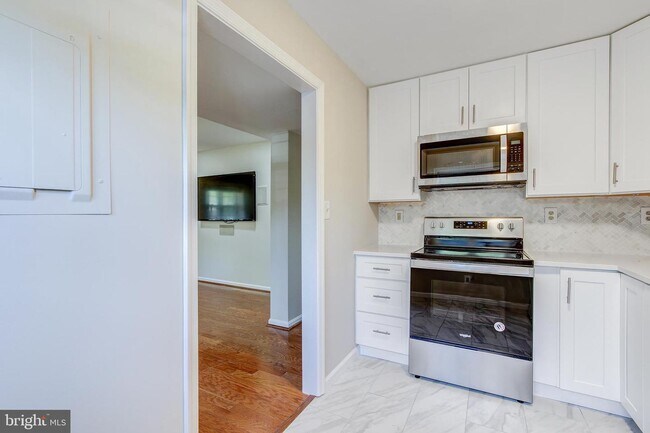 Building Photo - 6730 Offutt Ln