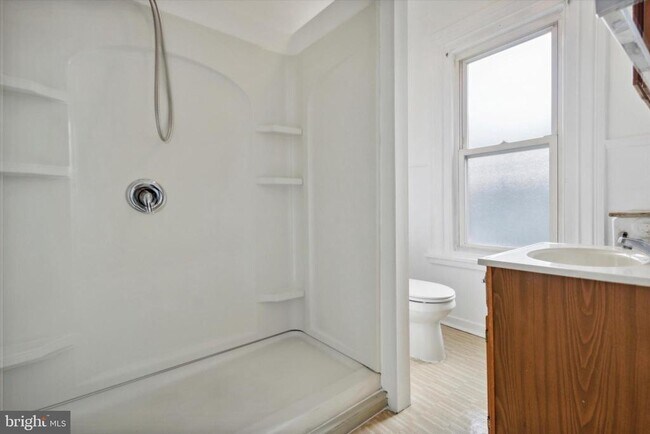 Foto del edificio - 313 Dartmouth Ave