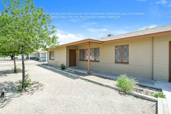 Building Photo - 2239 W Shady Glen Ave