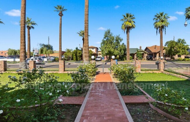 Foto del edificio - 525 W Lynwood St