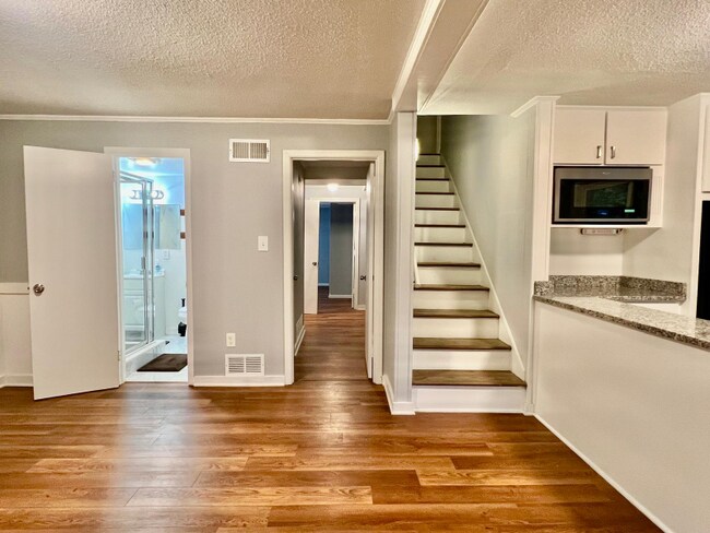 Foto del edificio - 5615 Southampton Rd