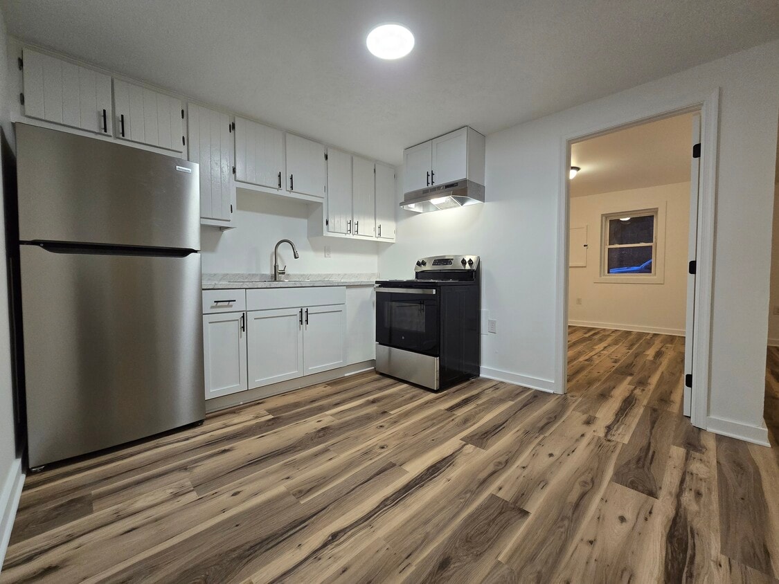 Building Photo - Ground Apt #2