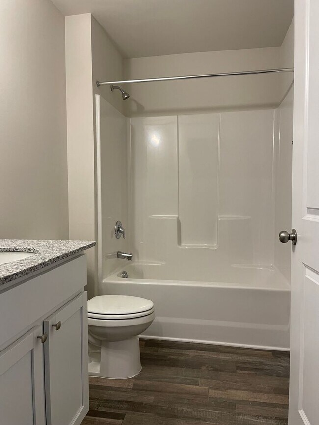 Foto del edificio - 4BR Ranch in Salisbury