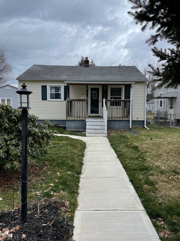 321 Busby Ave, Lancaster, OH 43130 House for Rent in Lancaster, OH