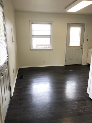 Foto del edificio - 102 Timber Ln