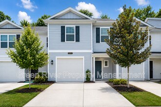 Building Photo - 10361 Benson Lake Dr