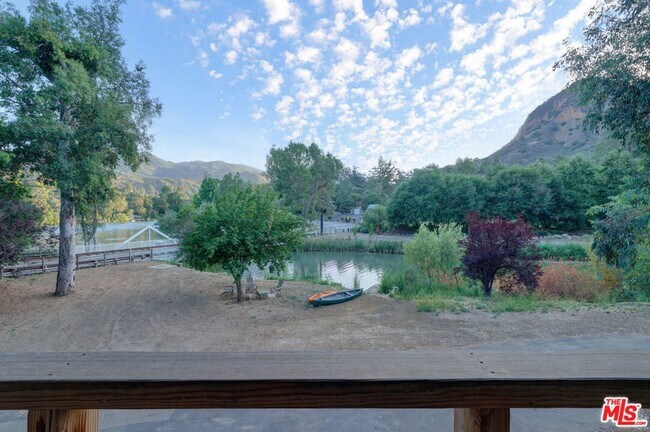 Building Photo - 2310 Laguna Cir Dr