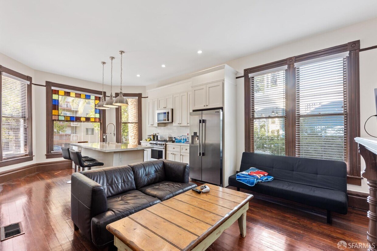 Foto principal - 2215 Blake St