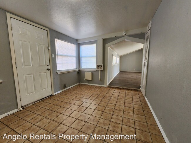Building Photo - 3 br, 2 bath House - 1101 Clairmont St