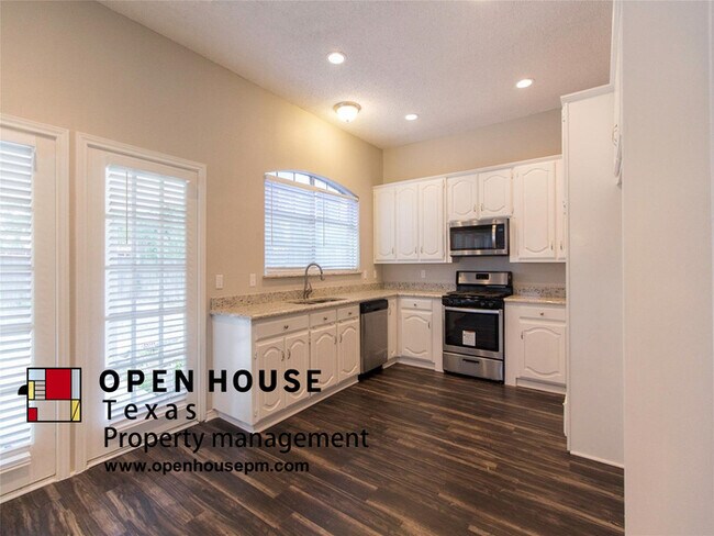 Building Photo - 3709 Cromwell Dr, Carrollton