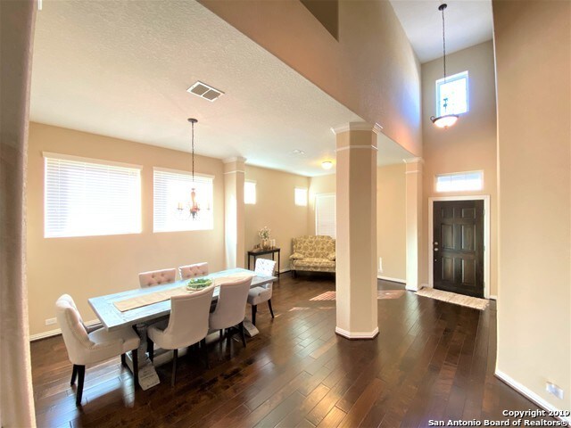 Foto del edificio - 28914 Diana Falls