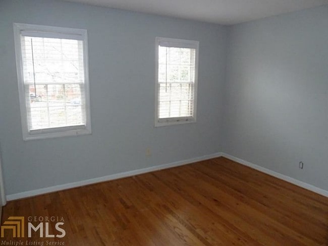 Building Photo - 3099 Colonial Way
