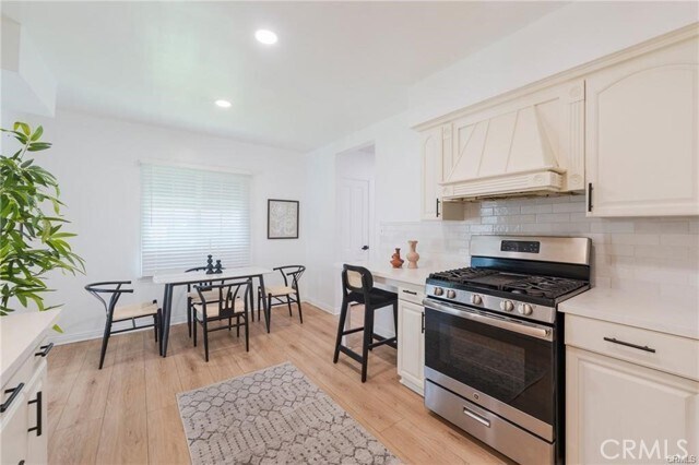 Foto del edificio - 718 S Claudina St