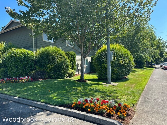 Foto del edificio - 2 br, 1 bath Apartment - 3295 Felina Avenu...