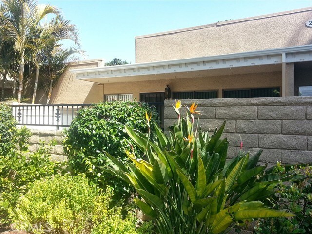 Foto del edificio - 2066 Via Mariposa E