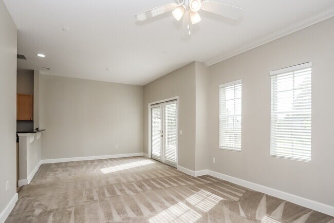Building Photo - 6504 Quiet Pool Ct