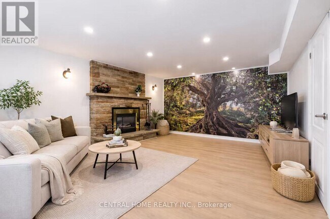 Photo du bâtiment - 12 Scarden Ave